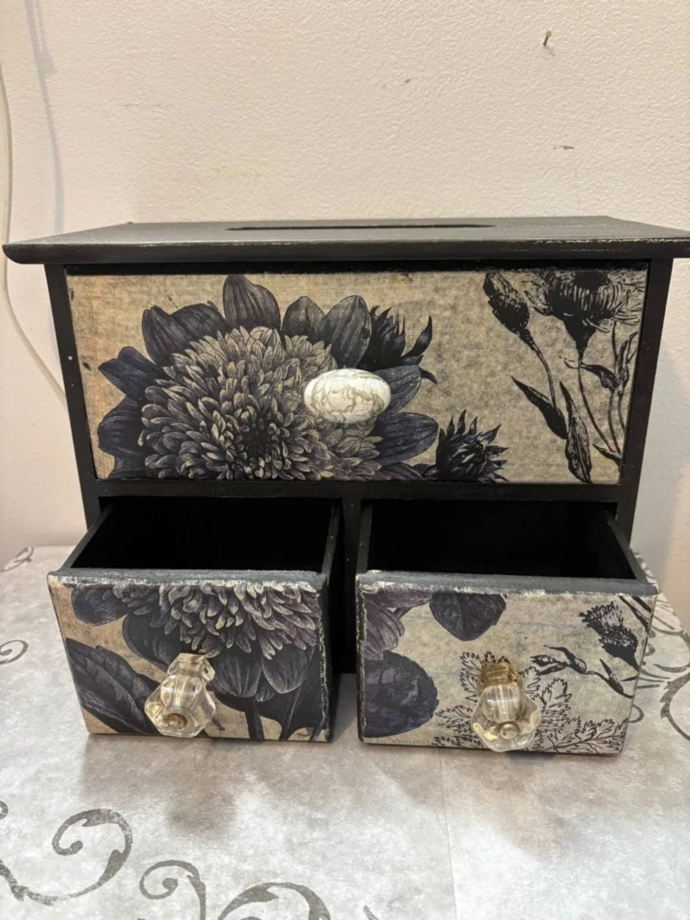 N/A decorative wooden